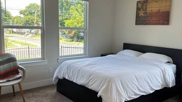 4 bedrooms, WiFi, bed sheets