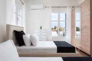 4 chambres, coffres-forts dans les chambres, fer et planche Ă repasser
