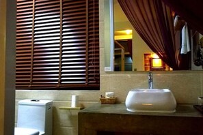 Children's robes - Buxianshan Guesthouse (Dali City)