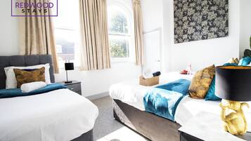 Economy Apartment, 1 Bedroom, Private Bathroom | 1 bedroom, individually decorated, soundproofing, iron/ironing board