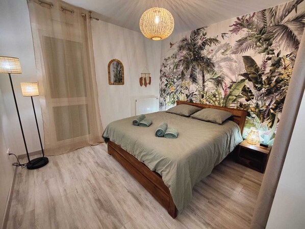 2 間睡房、書桌、熨斗/熨衫板、Wi-Fi