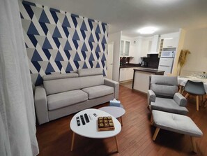 智能電視、書籍