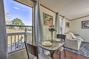 Interior - Ralph’s Retreat-Country Living, Perfected (Ocala)