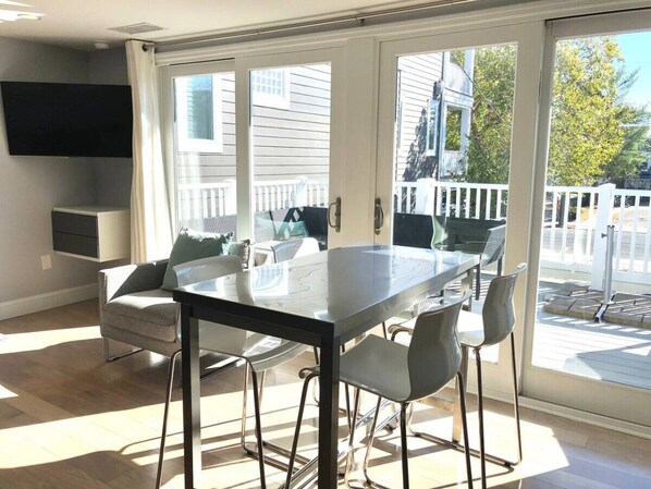 Interior - Cozy Condo 1.5 Blocks to Beach (Rehoboth Beach)
