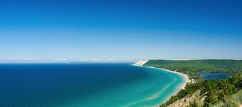 Arbutus Lake - Lakeview King Suite - Pines - Pets OK