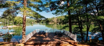 Lakeview King Suite-Arbutus-Pontoon Rentals!