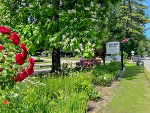 Property grounds - Lakefront Lodge on Squam Lake (Holderness)
