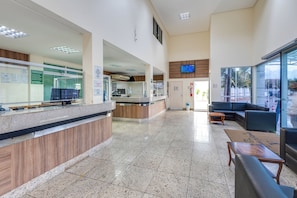 Lobby - Lacqua diRoma V - Direto com o Grupo Diroma - acesso ao Acqua Park com café da manhã (Caldas Novas)