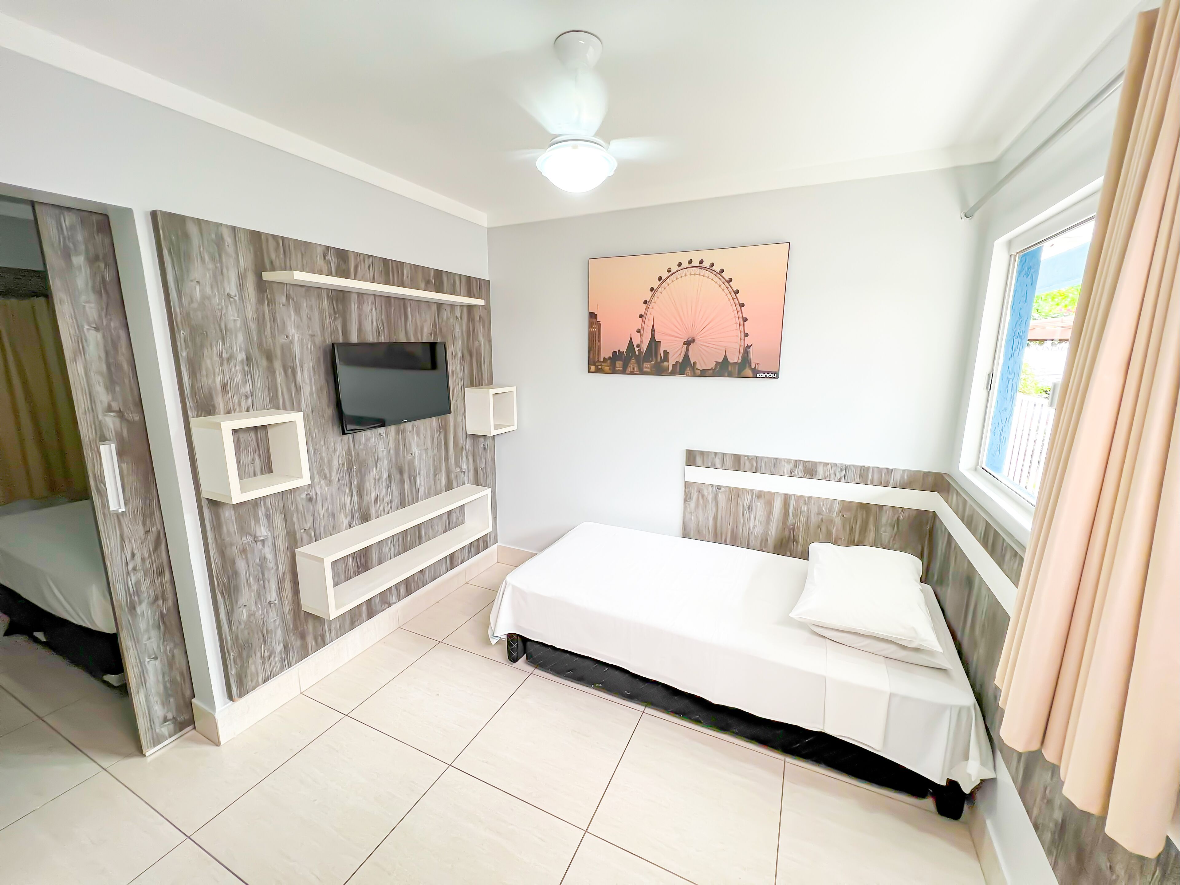 Standard Room | Free WiFi, bed sheets