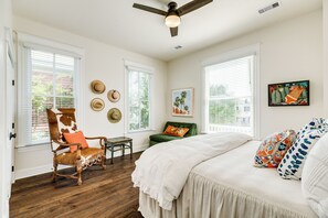 Ferienhaus, Mehrere Betten, Balkon, Meerblick | 4 Schlafzimmer, individuell dekoriert, individuell eingerichtet