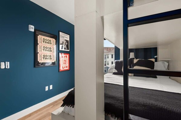 2 bedrooms, iron/ironing board, travel crib, free WiFi