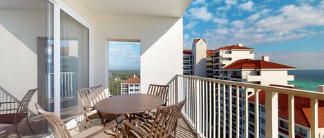 Condo (Tides 1001) | Balcony