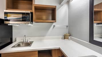 Studio, 2 Double Beds, Non Smoking | Private kitchenette | Full-size fridge, microwave, coffee/tea maker, dining tables
