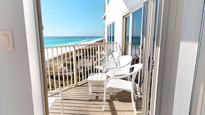 Condo (Beach Manor 0709) | Balcony