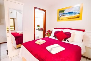Apartment | 1 bedroom, desk, blackout curtains, iron/ironing board - OZPED Flats Particulares Mont Serrat (Sudoeste e Octogonal)