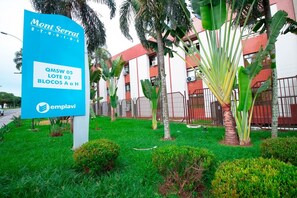 Basic Studio | Property grounds - OZPED Flats Particulares Mont Serrat (Sudoeste e Octogonal)