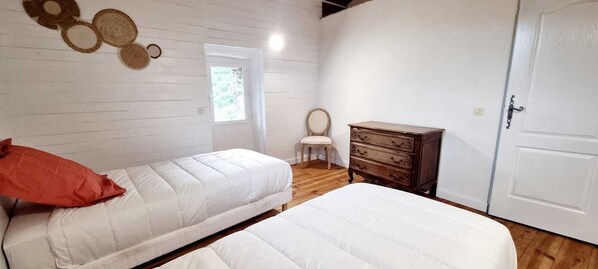 3 slaapkamers, gratis wifi, beddengoed