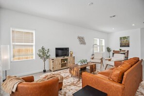 Smart TV - New Braunfels Spacious Retreat (New Braunfels)
