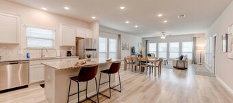 Spacious Haven for Workers in South Temple