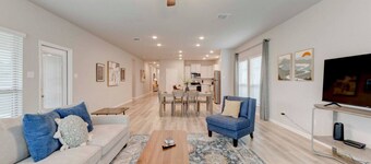 Spacious Haven for Workers in South Temple