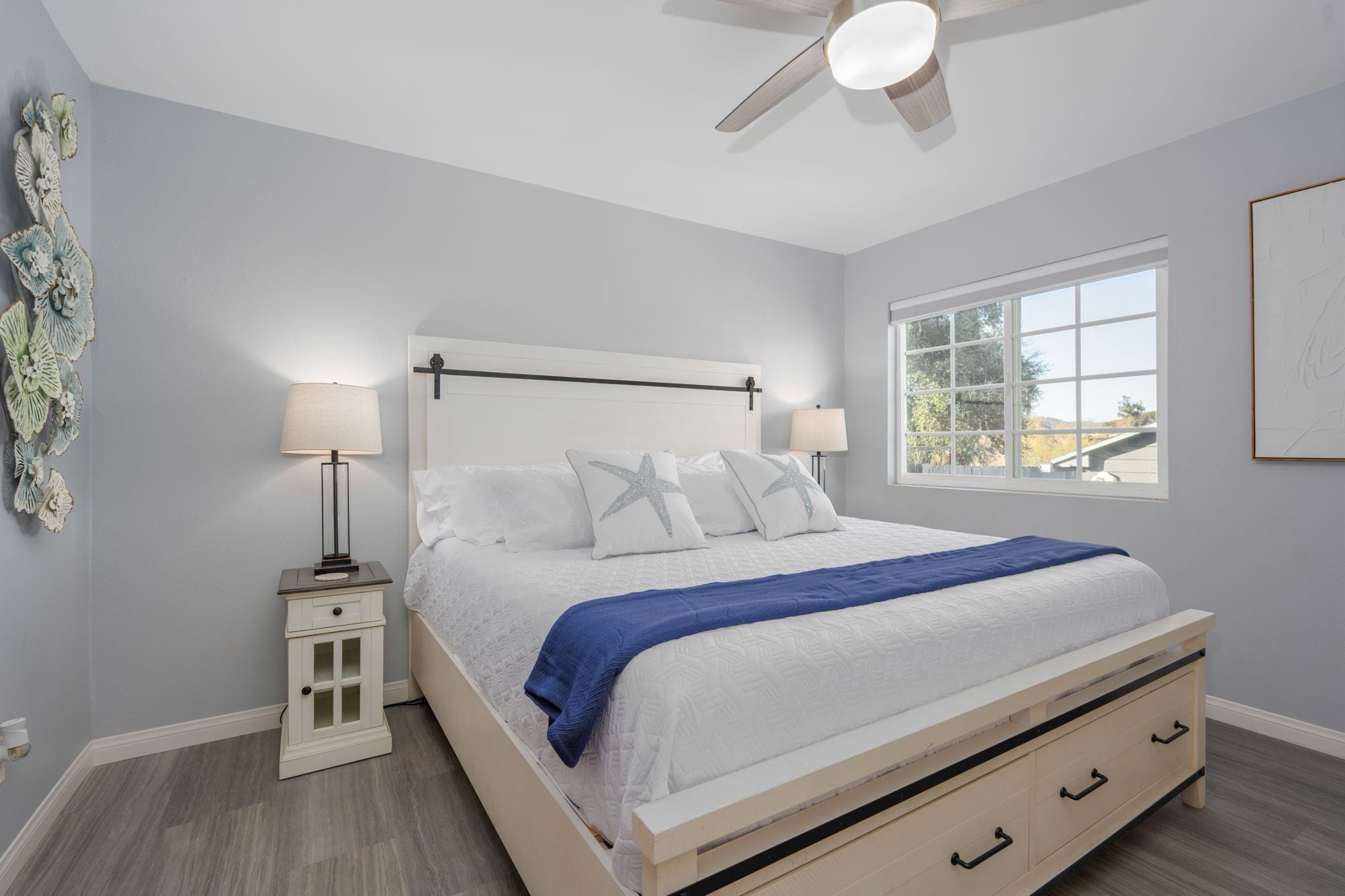 3 habitaciones, escritorio, tabla de planchar con plancha y wifi gratis 