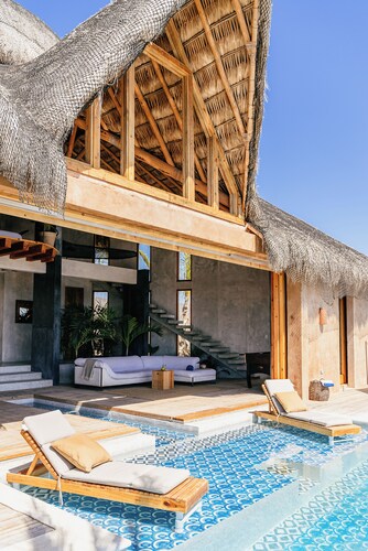 Las Nubes en Todos Santos  adults only