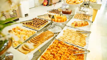 Desayuno buffet incluido todos los días