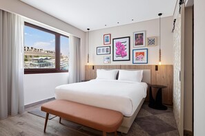 Deluxe Suite, 1 Bedroom | Egyptian cotton sheets, premium bedding, minibar, in-room safe - Hyatt Centric Cairo West (6th of October City)