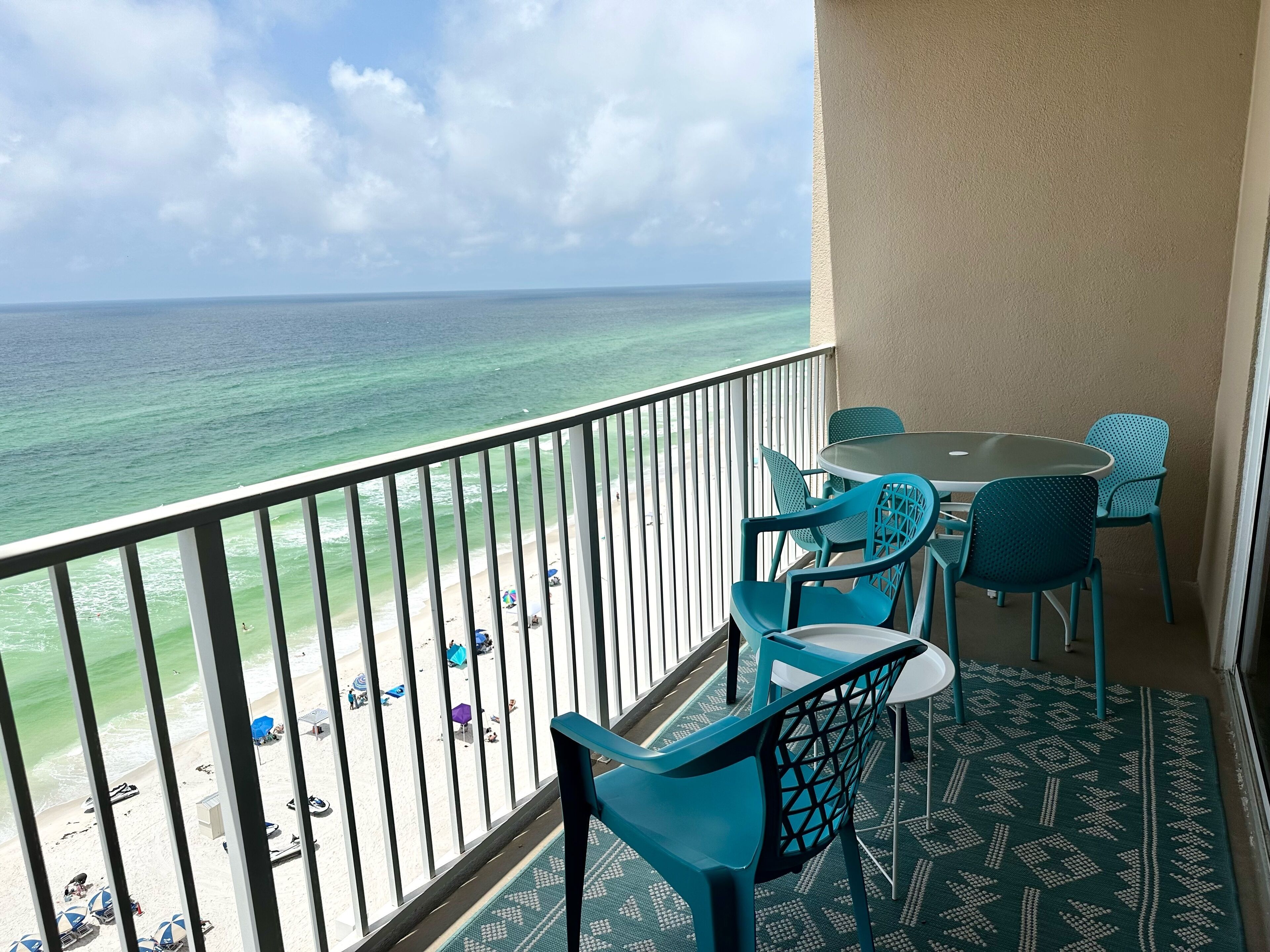 Condo, 2 phòng ngủ (Tidewater 1005) | Ban công