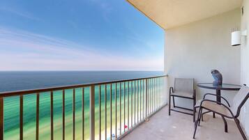 Condo, 1 habitación (Tidewater 2204) | Balcón