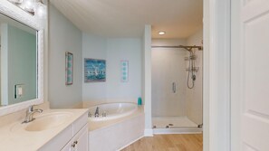 Apartment, 2 Schlafzimmer (Tidewater 1005) | Badezimmer