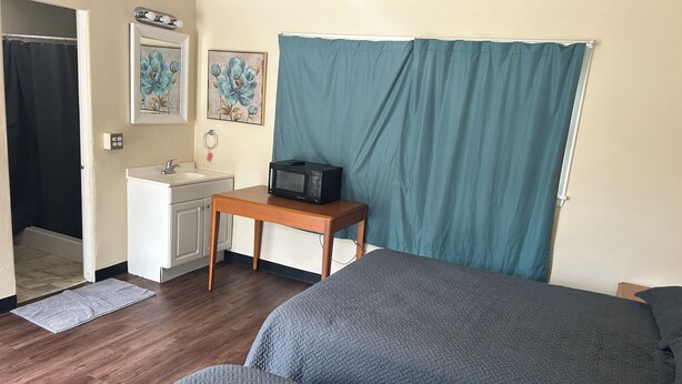 مكتب وواي فاي مجانًا