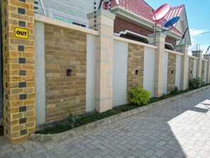 Front of property - VILLA HOME HOTEL & APARTMENT (Dodoma)