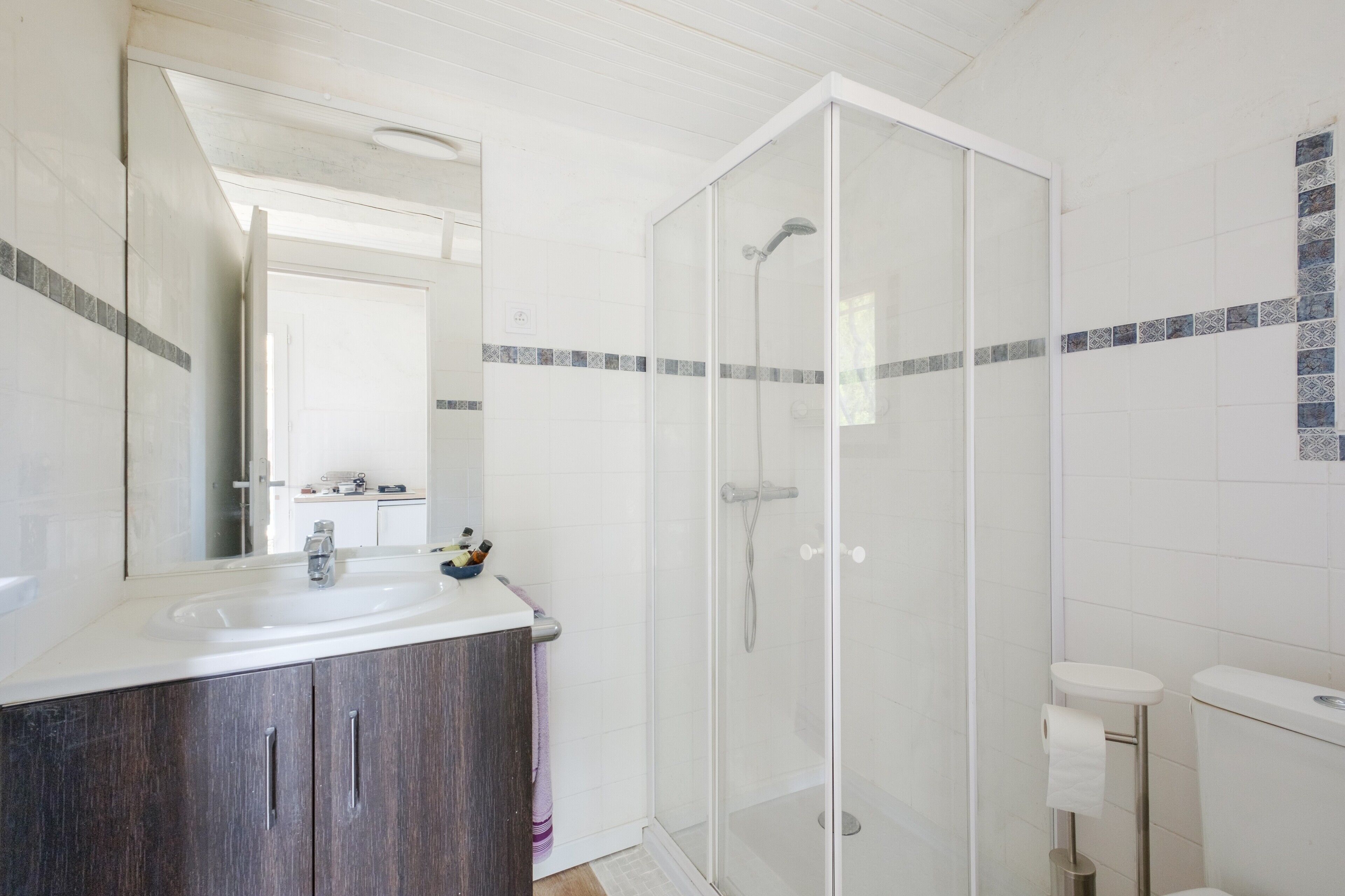 シャワー、タオル