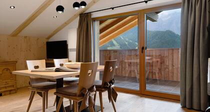 Apartment 'Fën' with Mountain View, Shared Garden and Wi-Fi