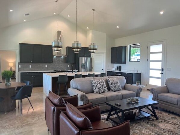 Televisor intel·ligent i llar de foc