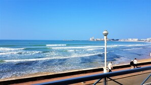 Beach nearby - Studio Apartment 'Le First  Vue Mer' with Sea View (Les Sables-d'Olonne)