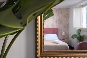 3 bedrooms, iron/ironing board, free WiFi, bed sheets - Bright & Spacious Florence Apartment • Walk to Duomo • Ideal for Families (Firenze)