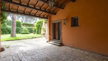 DĂ©tail de lâextĂ©rieur