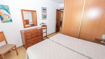 2 soverom, strykejern/-brett, wi-fi (inkludert) og sengetøy