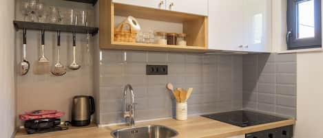 Oven, dishwasher