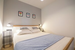 2 soverom, strykejern/-brett, wi-fi og sengetøy