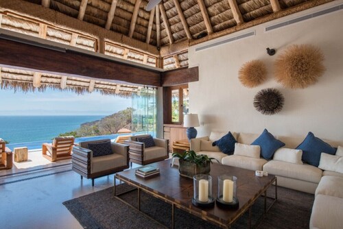 Luxury staffed villa chef included access to beach