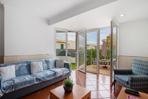 Holiday Home 'Oura Southvilla Algarve' with Shared Pool and Wi-Fi