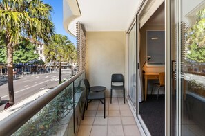 Apartment - Manly Seabreeze With 1 Bathrooms (Manly)