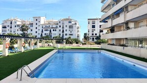 Unclassified image, 4 of 20, button - Bright and Airy Apartment in Puerto Banus (Marbella)