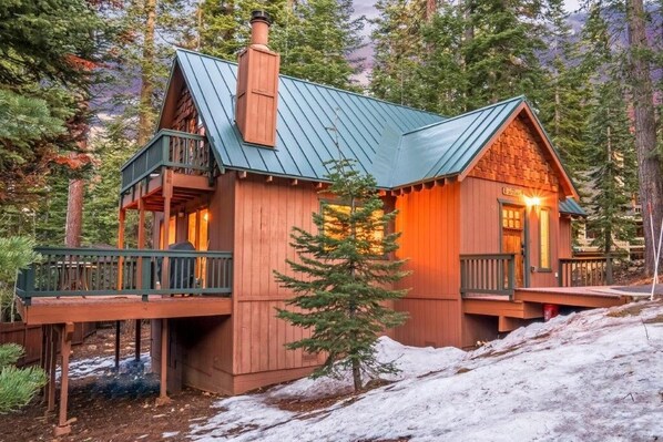 Exterior - Cozy Tahoe Cabin (Tahoe Vista)