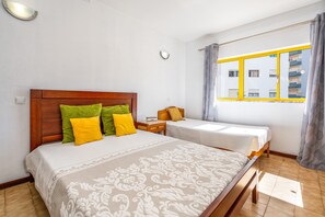 1 bedroom, iron/ironing board, free WiFi, bed sheets - Sweet Home Rp Apartment with Balcony and Wi-Fi (Portimão)