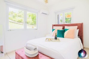 3 slaapkamers, een strijkplank/strijkijzer, wifi, beddengoed