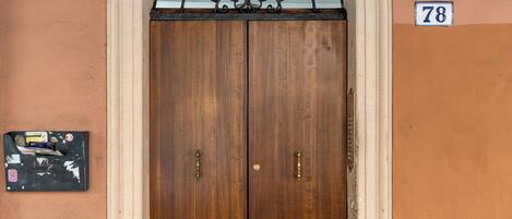 Entrada de la propiedad